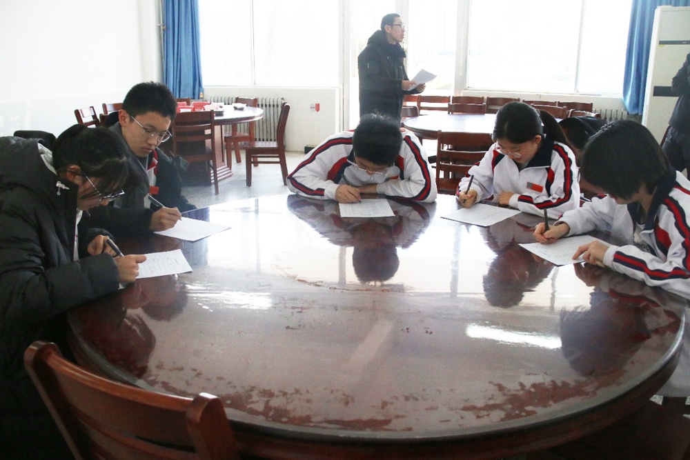 D:\D盘\食堂\27.宣传报道\2025.12.26厨艺大赛\1226 厨艺大赛\8.JPG