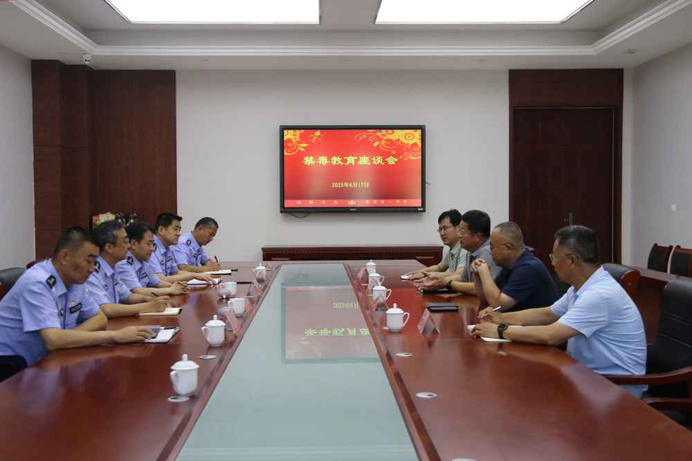 compressed-70355c6a03a04d2eaa8bed5e95fe73ef